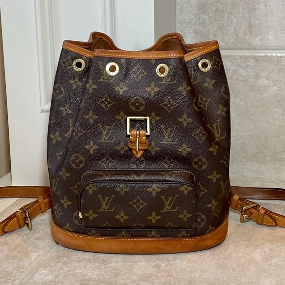 Louis Vuitton Montsouris MM Monogram Backback - Picture 3 of 12